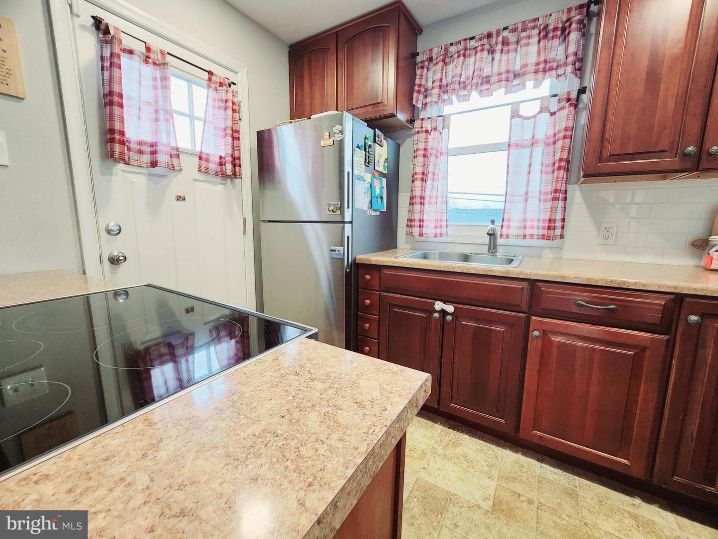 1204 Blackhorse Hill Road photo 5