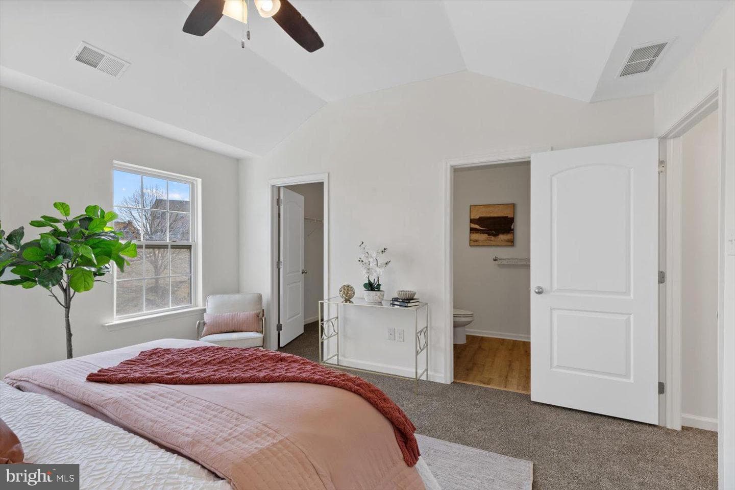 241 Kennedy Drive photo 26