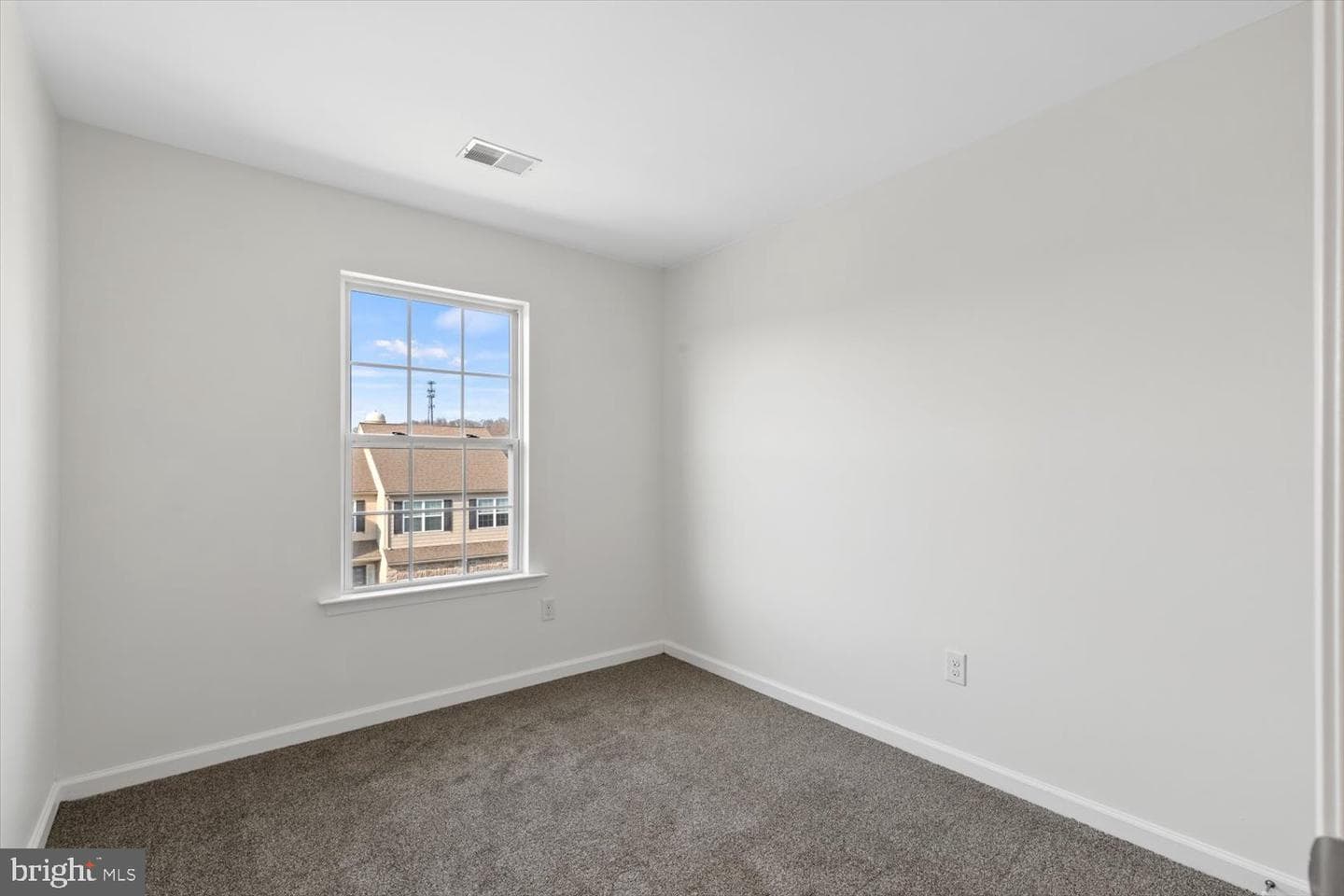 241 Kennedy Drive photo 33