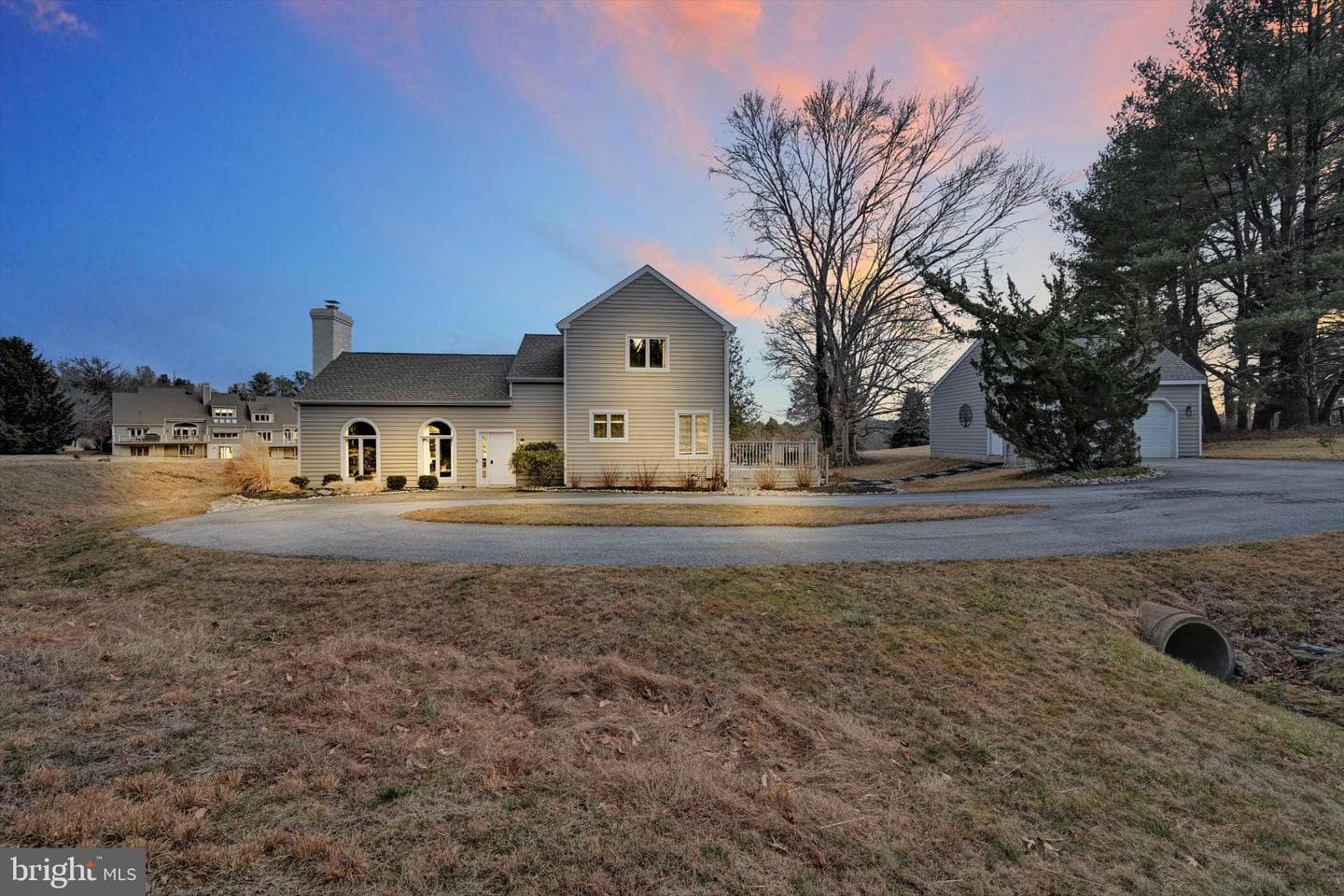 9 Orchard View photo 1