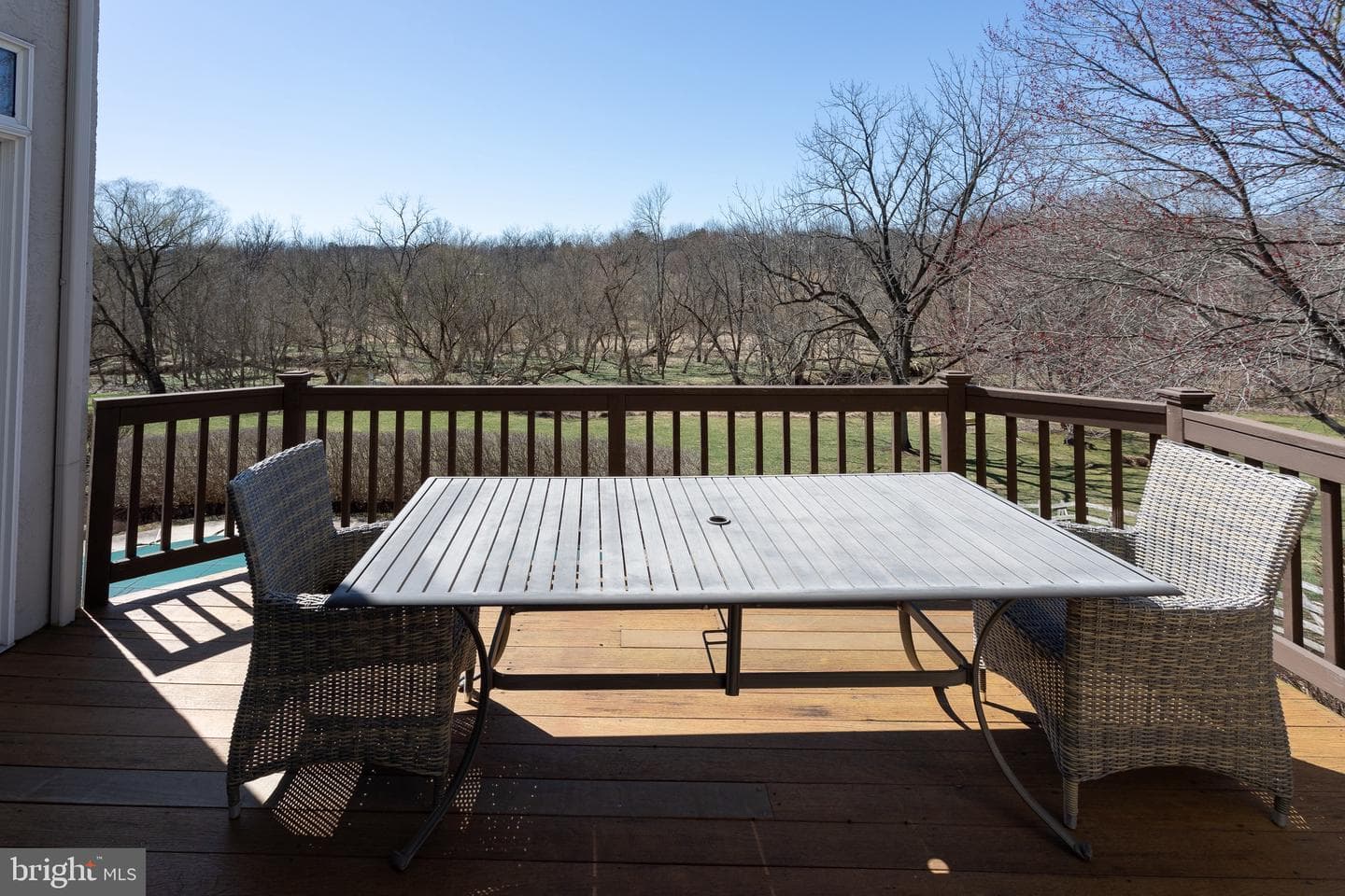 1548 Overlook Place photo 6