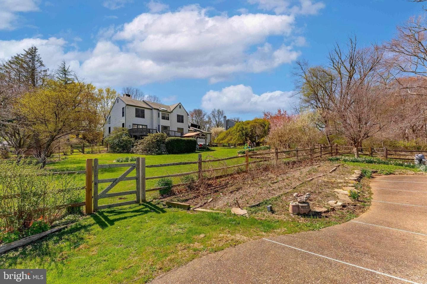 1019 Ashley Road photo 92