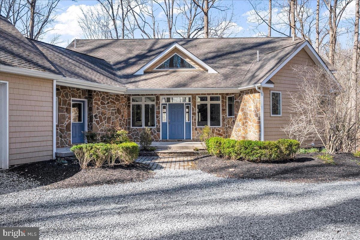 321 Laurel Woods Road photo 1