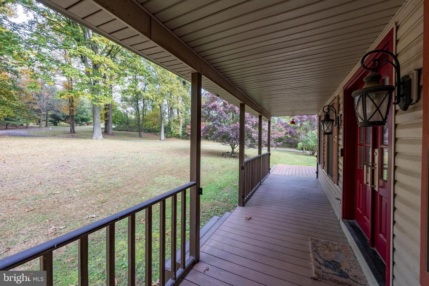 35 Maple Lane photo 3