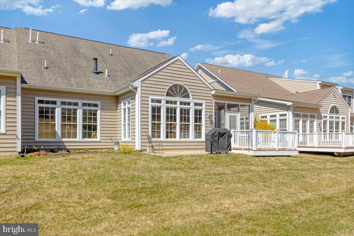 1064 Balfour Circle photo 34