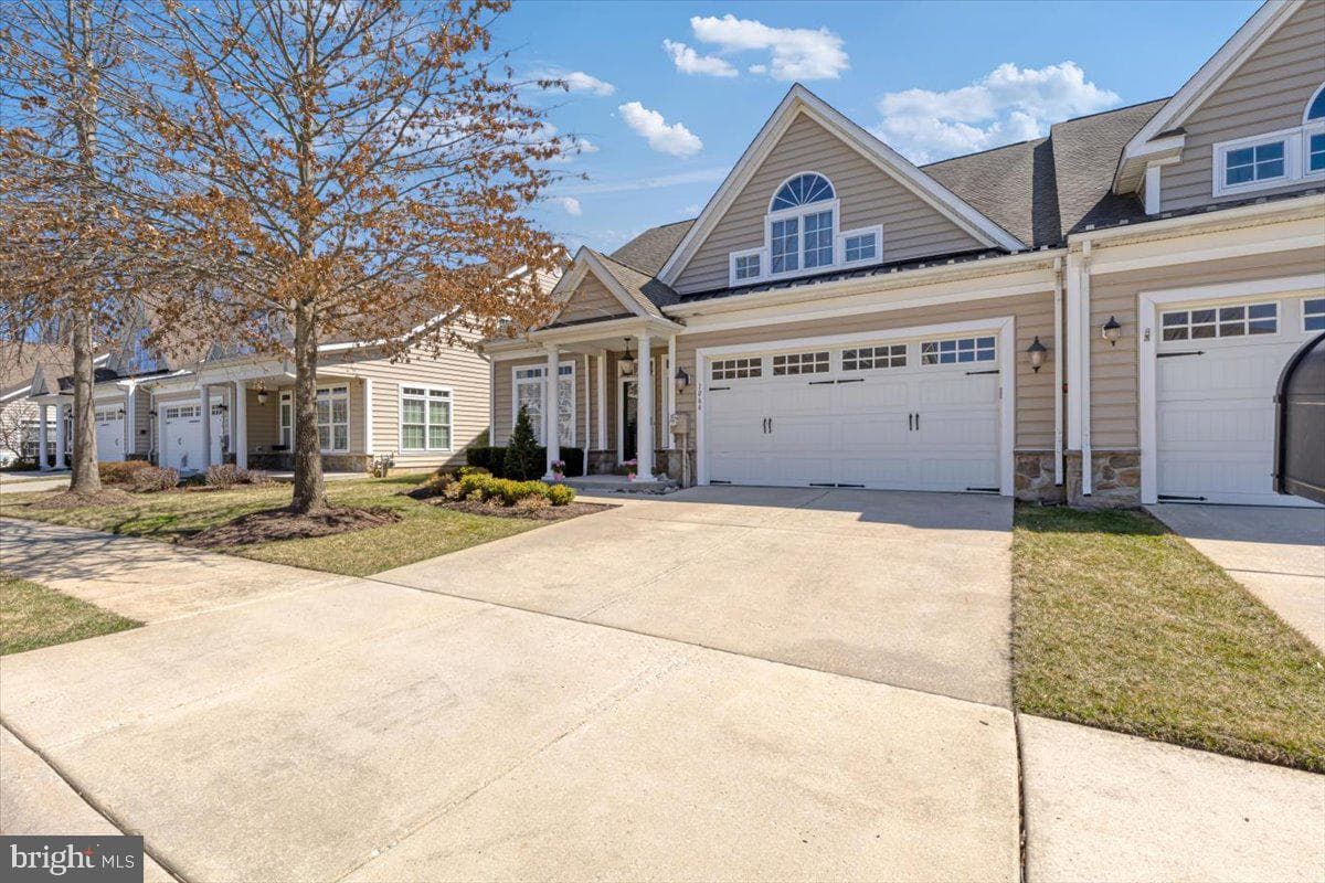 1064 Balfour Circle photo 4