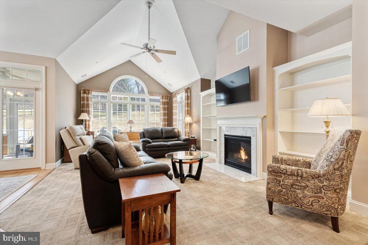 1064 Balfour Circle photo 6