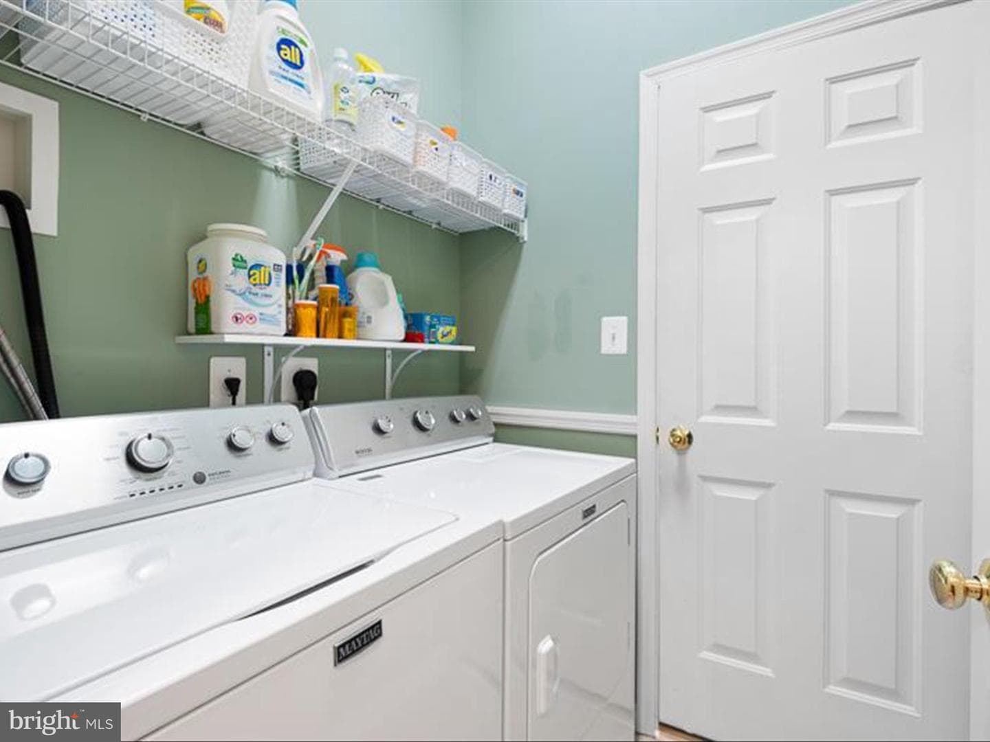 320 Elizabeth Drive photo 15