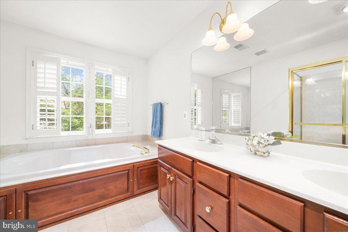 68 Wincrest Drive photo 23