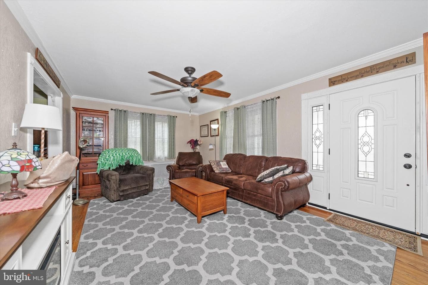 406 E South Street photo 8