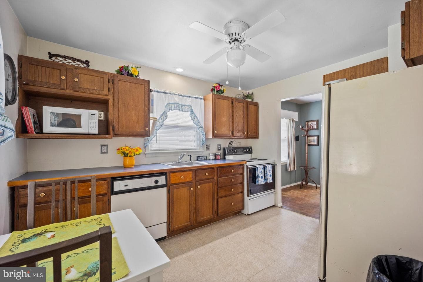 619 Oak Street photo 12