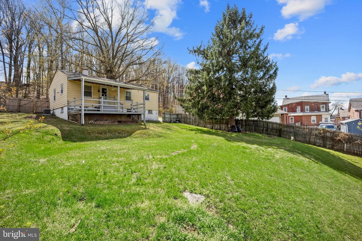 619 Oak Street photo 18