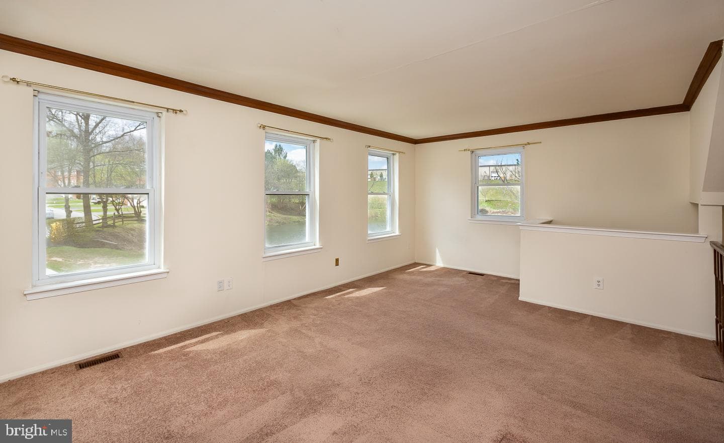 1640 S Coventry Lane photo 7