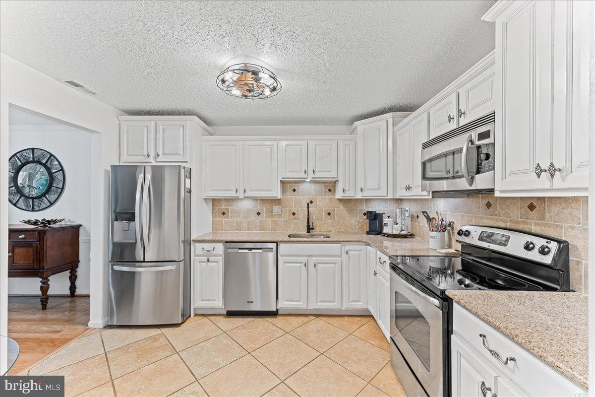 28 Hopkinson Court photo 12