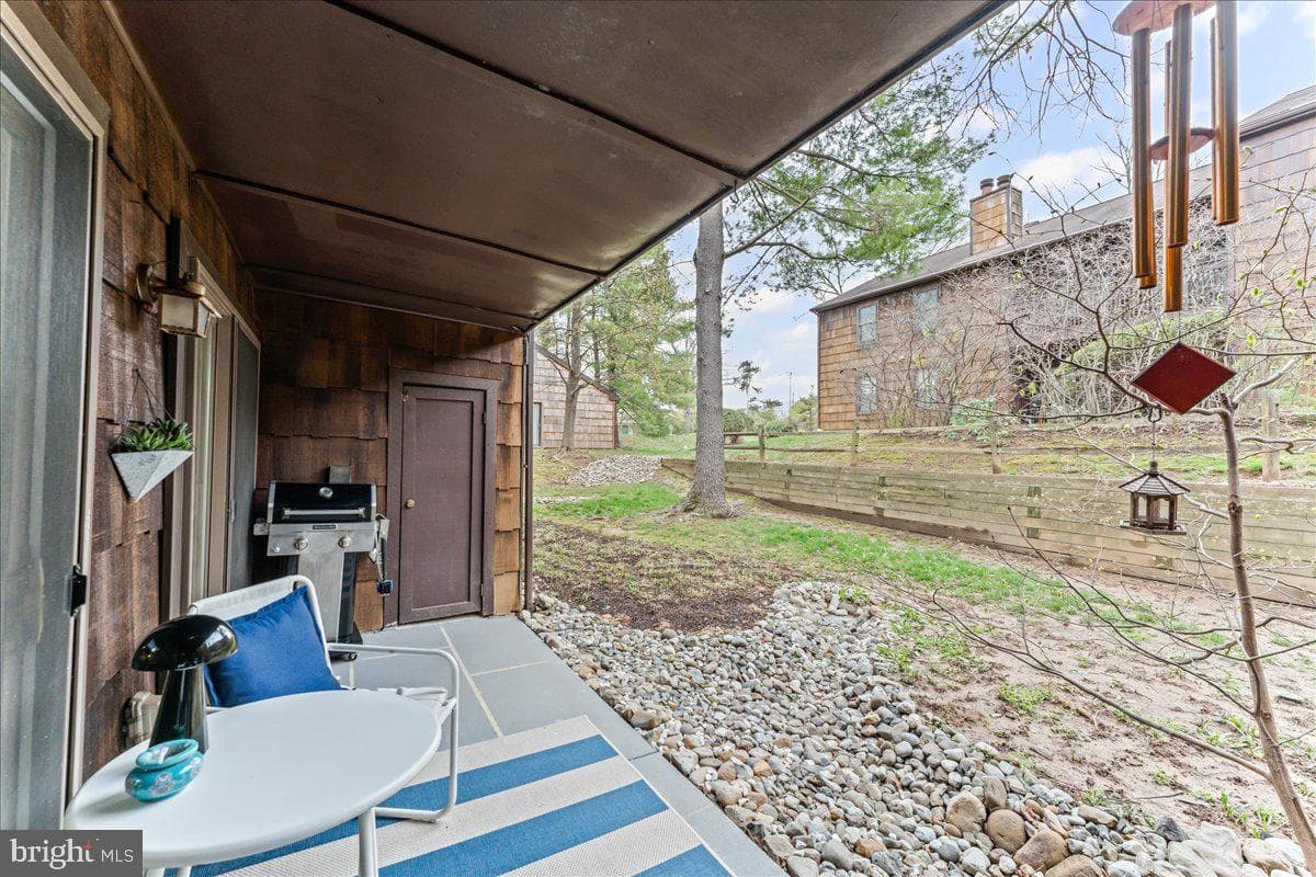 28 Hopkinson Court photo 31