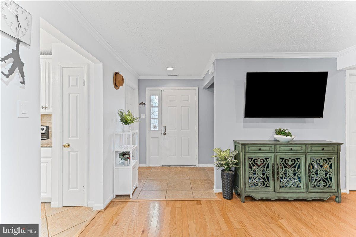 28 Hopkinson Court photo 5