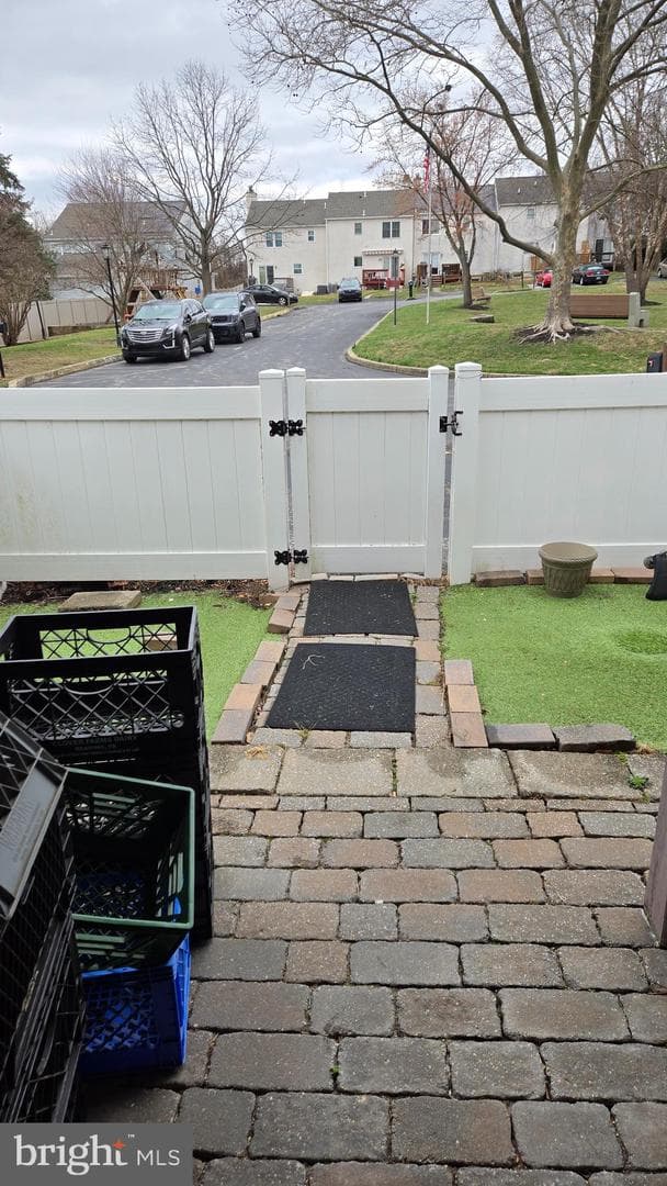 446 Dayton Street photo 11