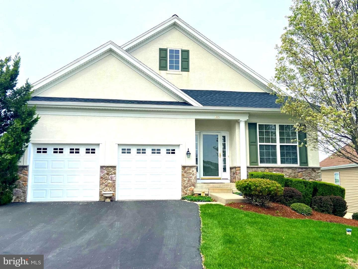 285 Gaston Lane photo 1