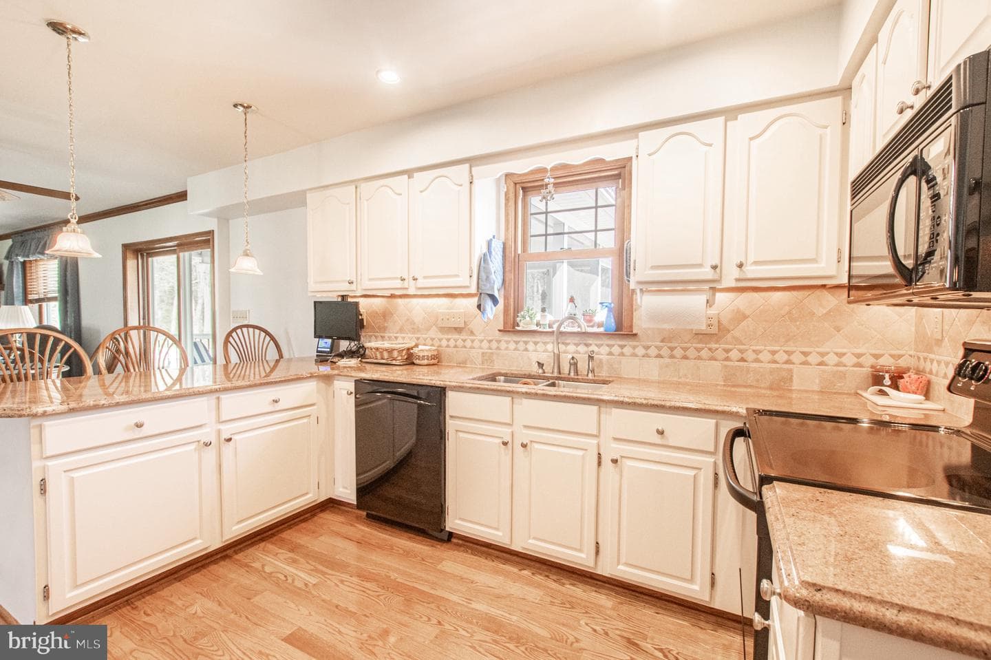 5 Karnik Court photo 3