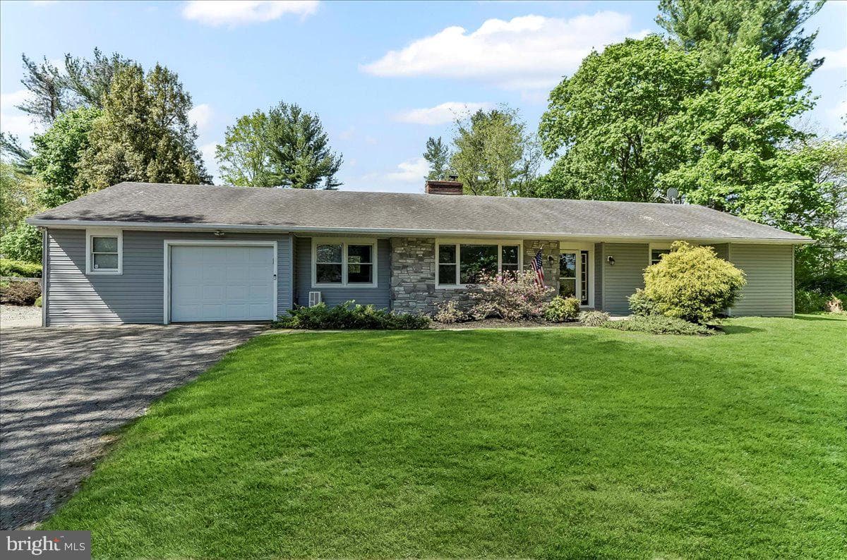 128 Elkdale Road photo 33