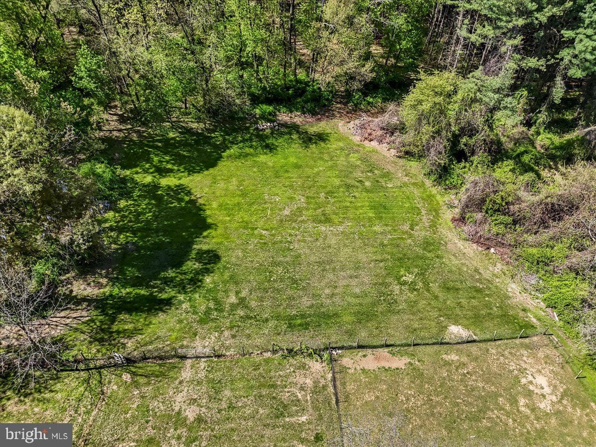 128 Elkdale Road photo 41