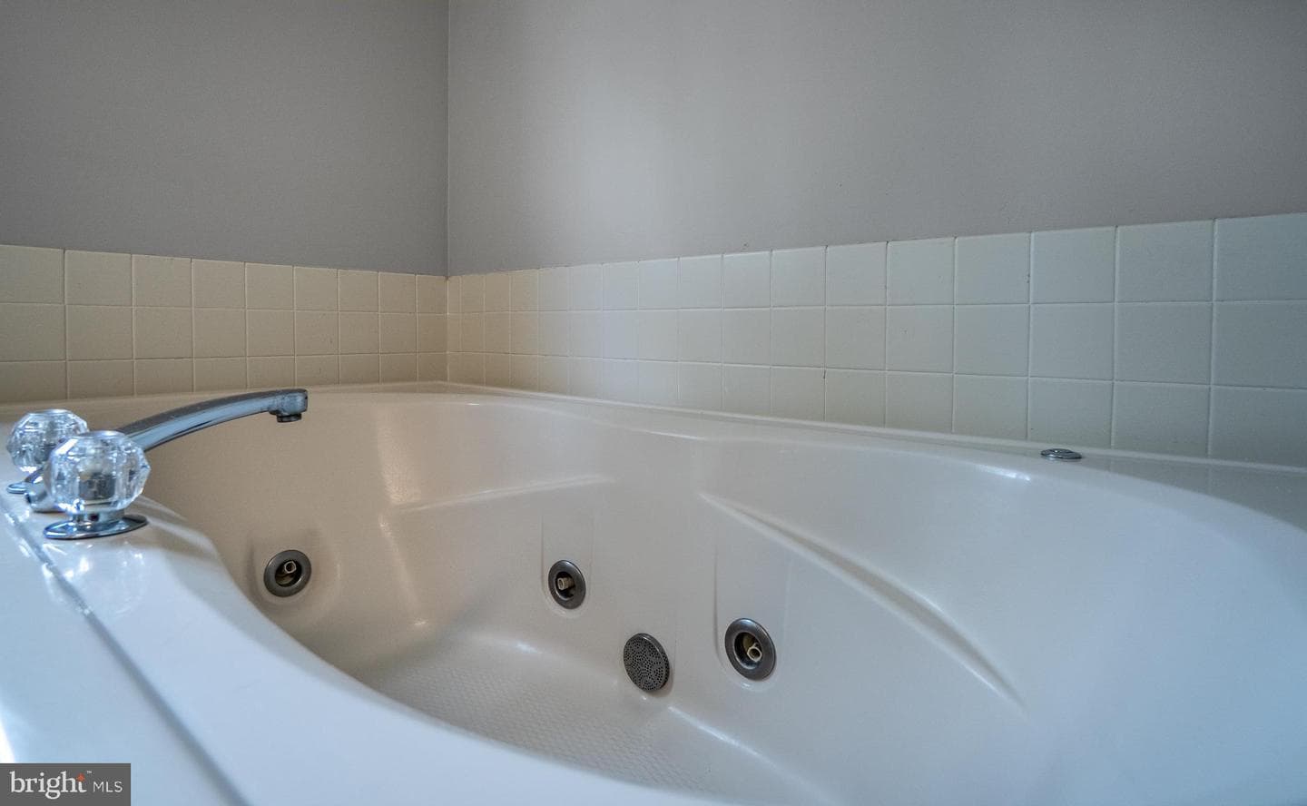 10 N Wertz Lane photo 23