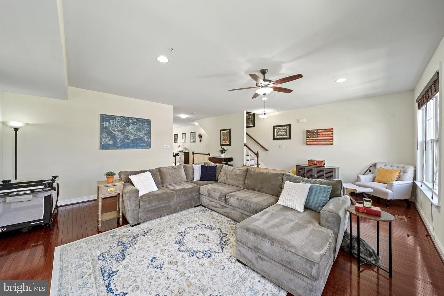 318 E Barnard Street photo 15
