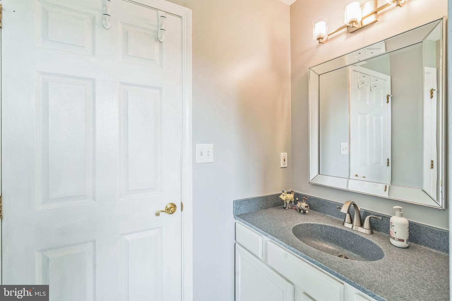 12 Rushford Place photo 36