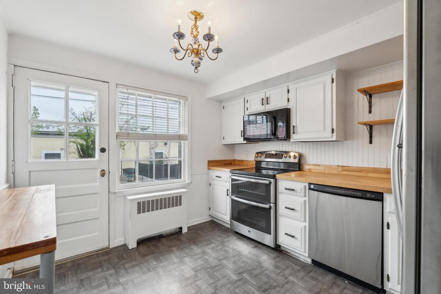 1157 Callowhill Street photo 8