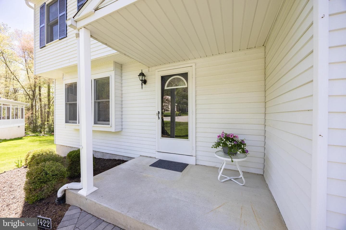 1422 Henry Drive photo 6