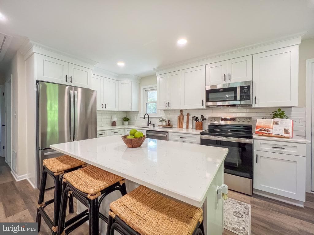 122 W Sherwood Drive photo 13