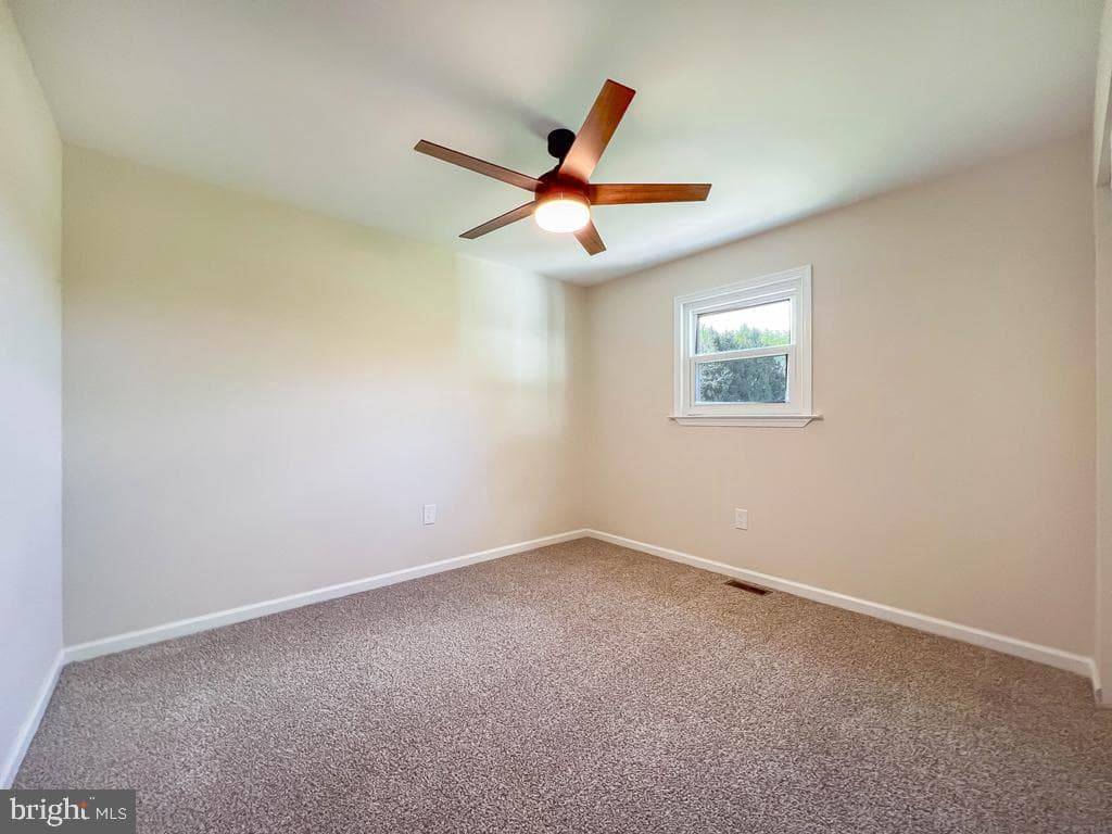 122 W Sherwood Drive photo 20