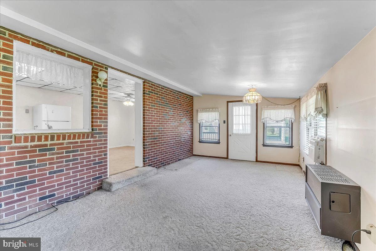 1541 Overhill Road photo 10