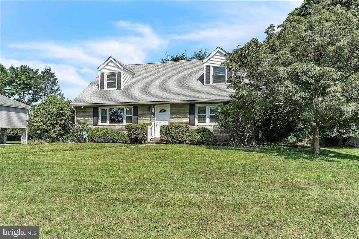 1541 Overhill Road photo 24