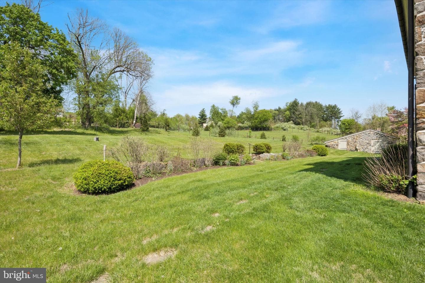 275 S Creek Road photo 61