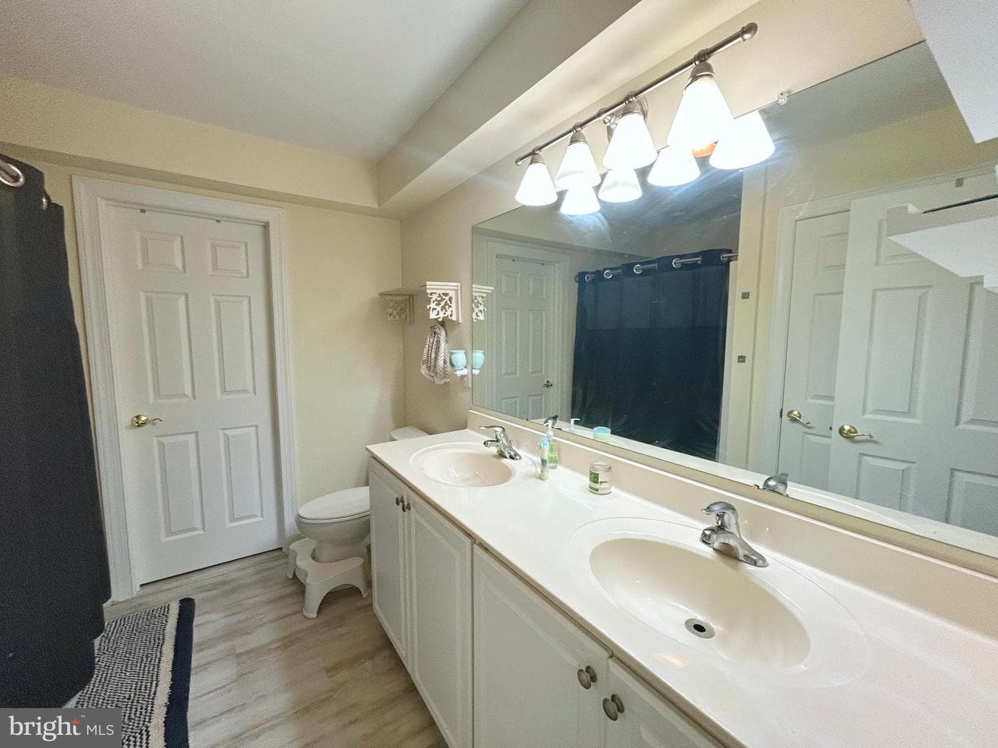 122 Red Oak Court photo 11