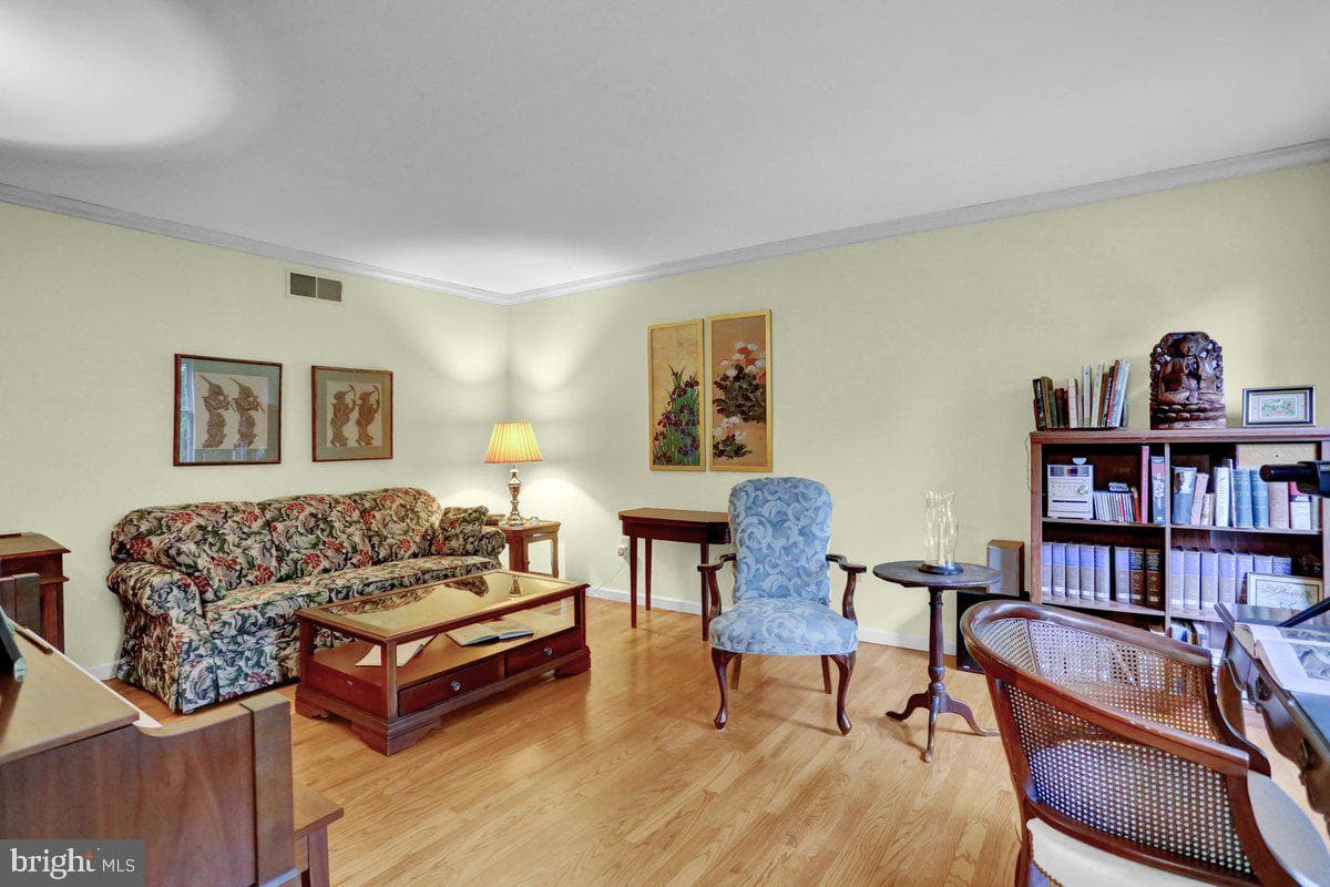 198 Bard Road photo 8