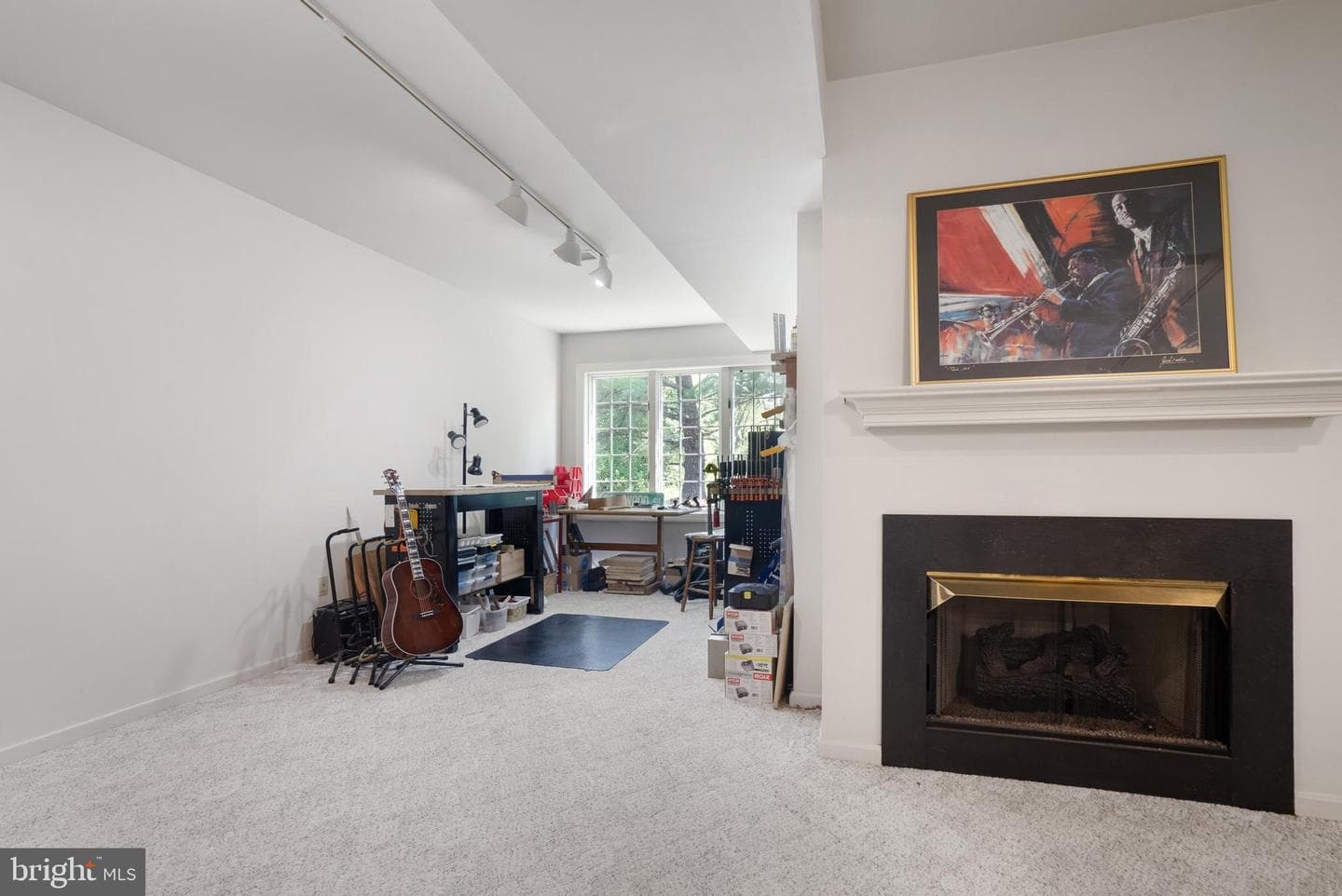 207 E Village Lane photo 23