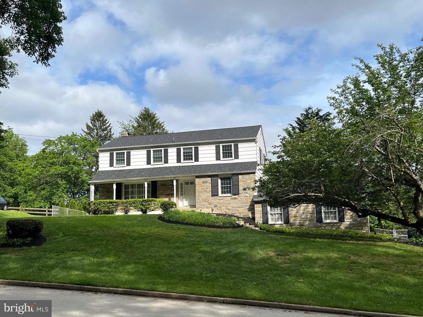 328 Caswallen Drive photo 1