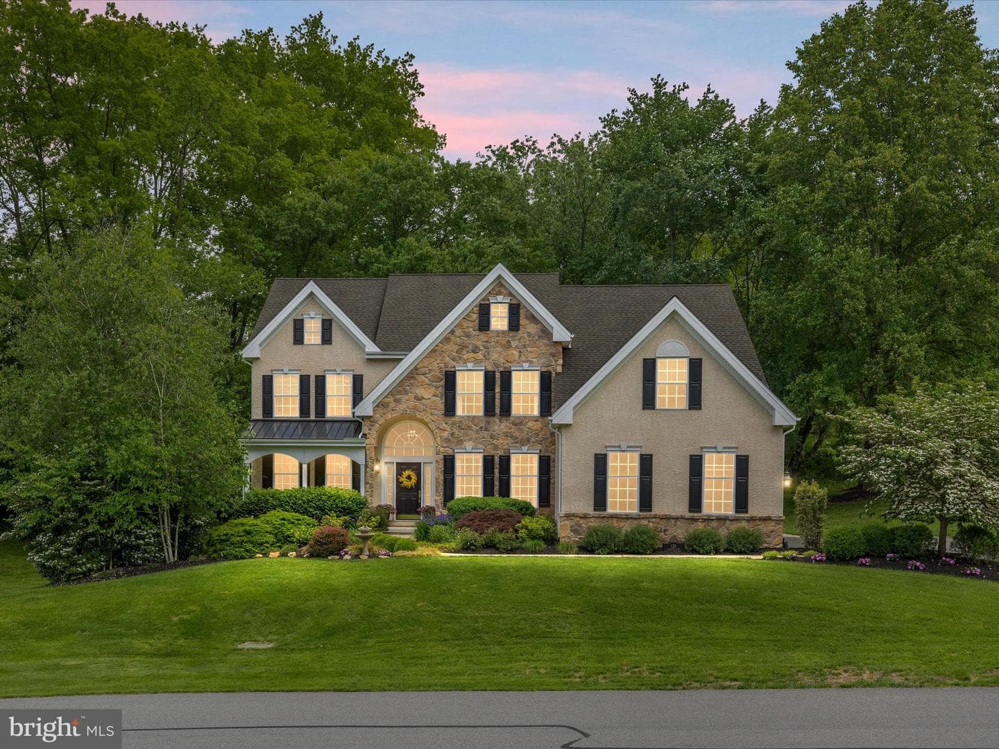 130 Waterfall Lane photo 1