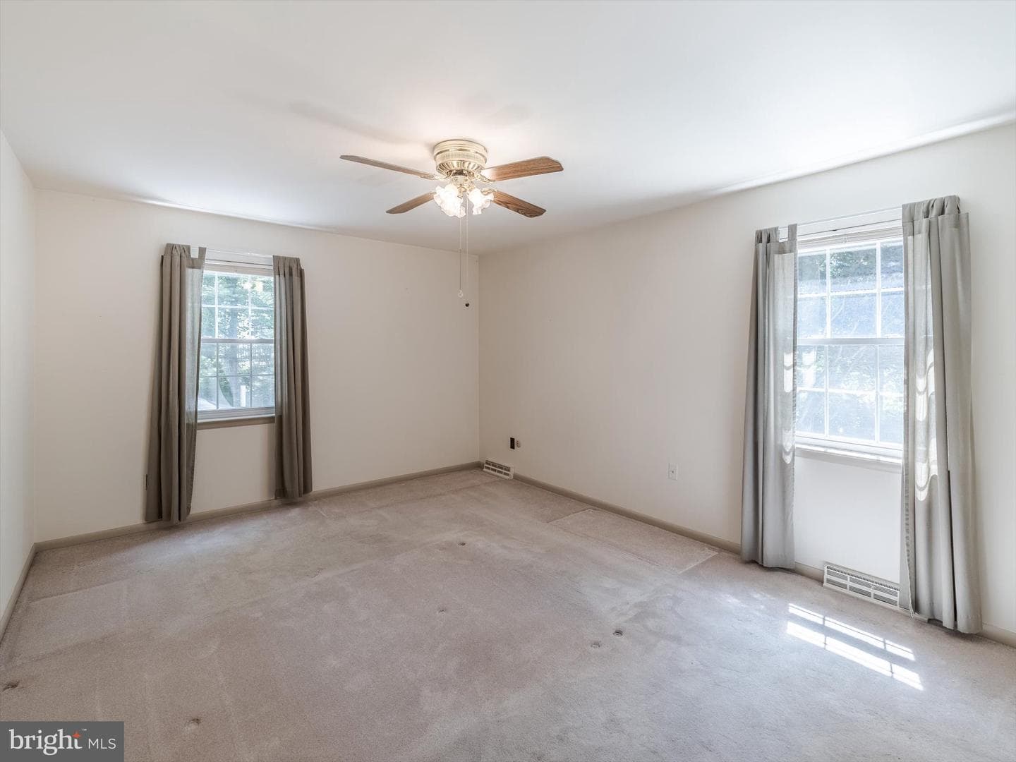 240 S Bonsall Road photo 28