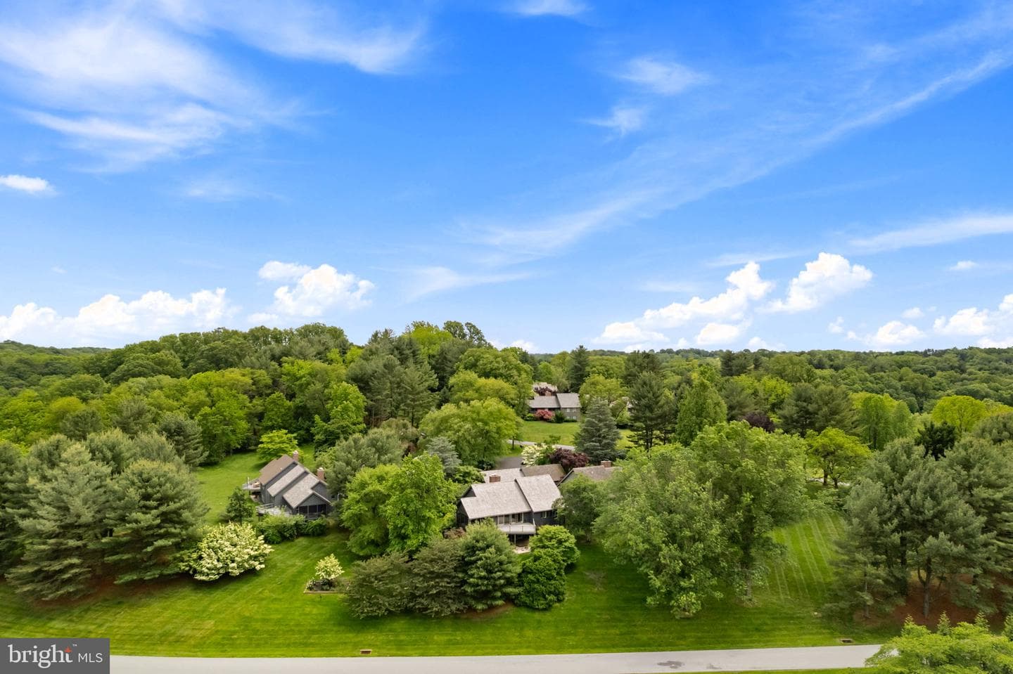 35 Southridge Drive photo 3