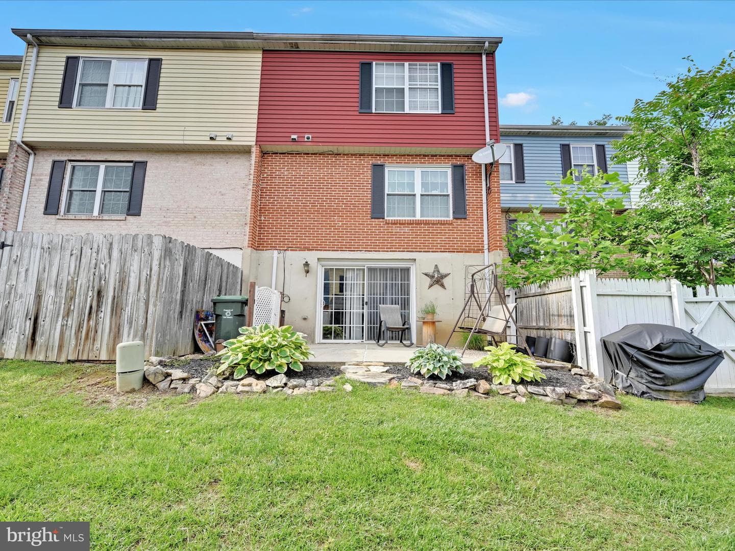 2536 Dupont Street photo 28
