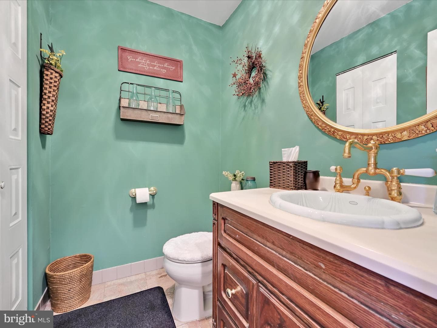 2536 Dupont Street photo 9