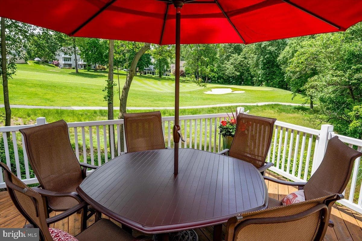 111 Brookline Court photo 38