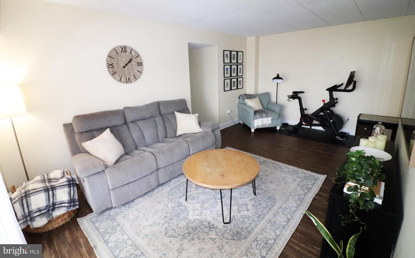 1509 Valley Drive #1509 photo 1