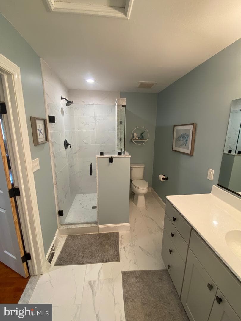 412 Lynetree Drive #13-A photo 16