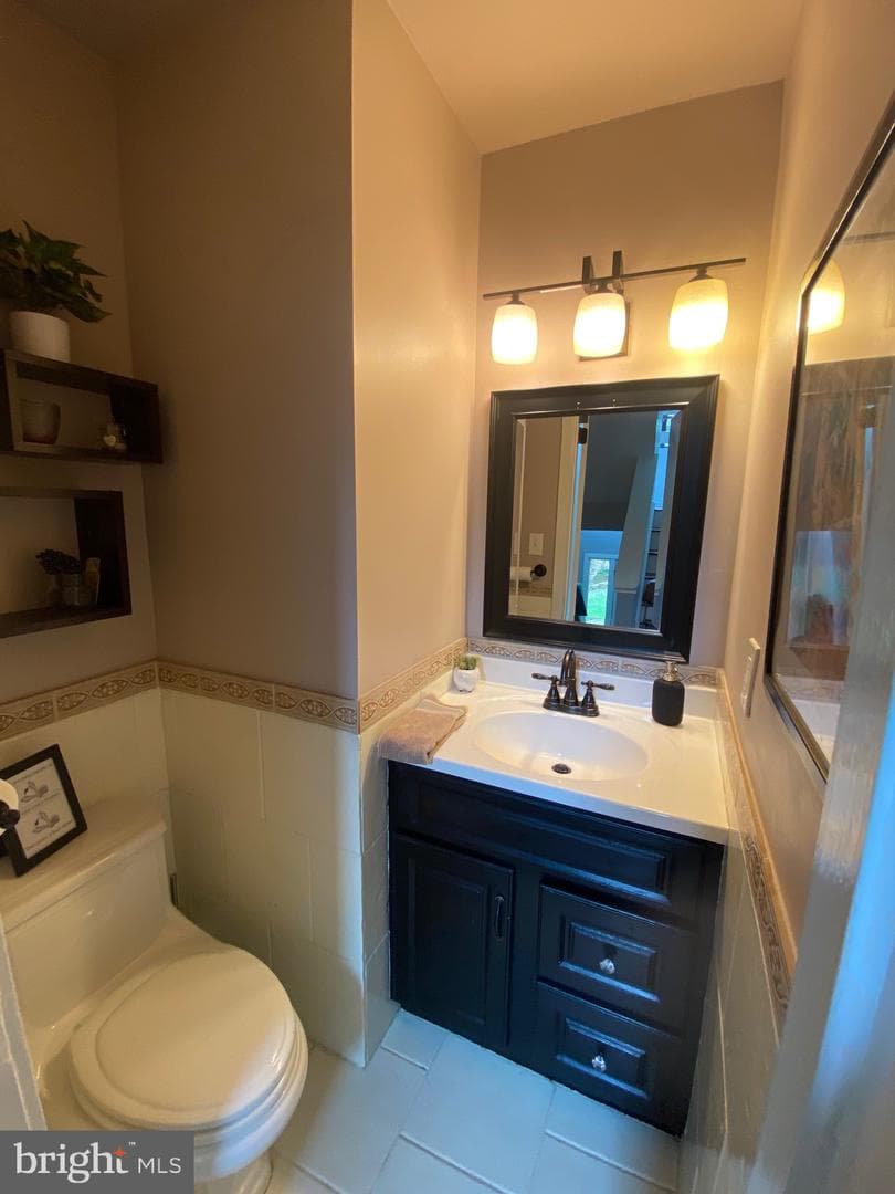 412 Lynetree Drive #13-A photo 21