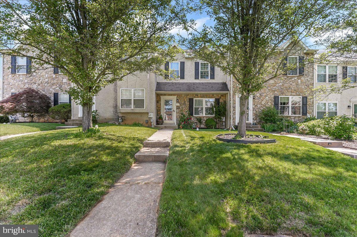 329 Galway Drive photo 1