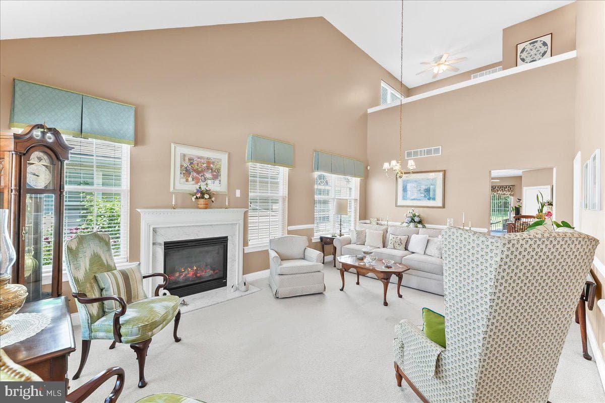 604 Rose Tree Lane photo 4